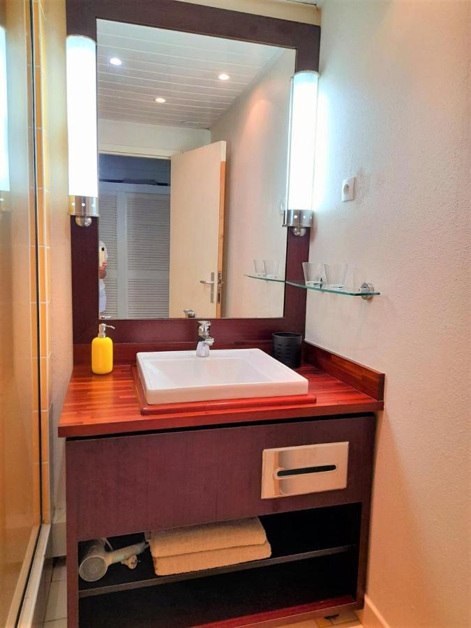 Ilet Bleu Studio Cosy Rdc Vue Mer Et Jardin - Acces Direct Plage Le Gosier  Εξωτερικό φωτογραφία